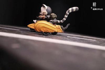 Brille & Dreieck - LIMITED EDITION: 70 – Manas SUM – ActionFigure Brasil