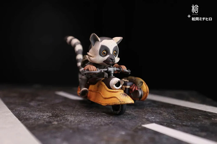 Brille & Dreieck - LIMITED EDITION: 70 – Manas SUM – ActionFigure Brasil