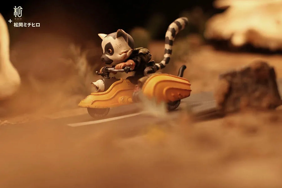 Brille & Dreieck - LIMITED EDITION: 70 – Manas SUM – ActionFigure Brasil