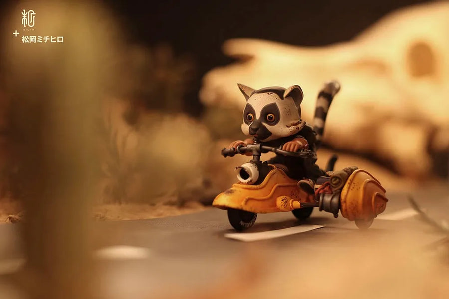 Brille & Dreieck - LIMITED EDITION: 70 – Manas SUM – ActionFigure Brasil