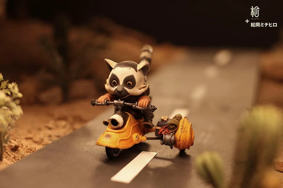 Brille & Dreieck - LIMITED EDITION: 70 – Manas SUM – ActionFigure Brasil