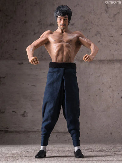 Bruce Lee 1/12 Scale Premium Figureㅤ – Storm Collectibles – ActionFigureBrasil — ambientada