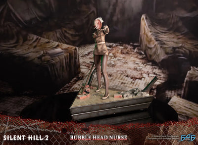 Bubble Head Nurse - LIMITED EDITION: 200 – First 4 Figures – ActionFigure Brasil — iluminação de estúdio