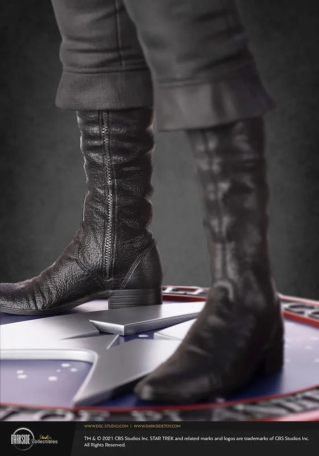 Captain James T. Kirk - LIMITED EDITION: 150 – DarkSide Collectibles Studio – ActionFigure Brasil