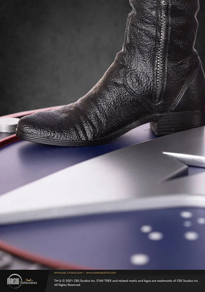 Captain James T. Kirk - LIMITED EDITION: 150 – DarkSide Collectibles Studio – ActionFigure Brasil — iluminação de estúdio