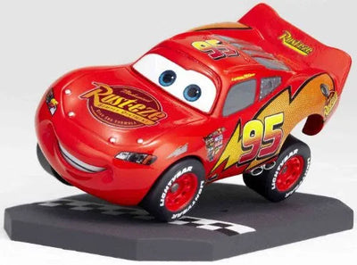 Cars - Lightning McQueen - Revoltech - Revoltech Pixar Figure Collection - 3 (Kaiyodo Pixar The Walt Disney Company)ㅤ – Kaiyodo – ActionFigureBrasil — iluminação de estúdio