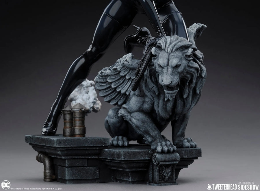 Catwoman - LIMITED EDITION: 150 (Sixth Scale) – Tweeterhead – ActionFigure Brasil