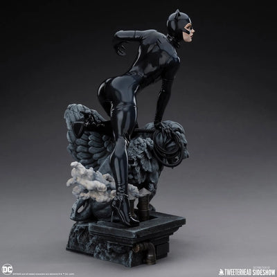Catwoman - LIMITED EDITION: 150 (Sixth Scale) – Tweeterhead – ActionFigure Brasil — embalagem