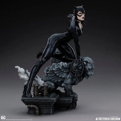 Catwoman - LIMITED EDITION: 150 (Sixth Scale) – Tweeterhead – ActionFigure Brasil — acessórios