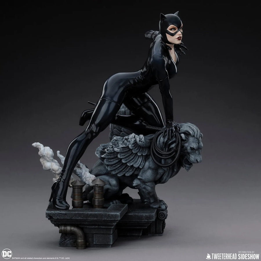 Catwoman - LIMITED EDITION: 150 (Sixth Scale) – Tweeterhead – ActionFigure Brasil