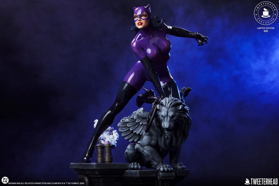 Catwoman (Purple Edition) - LIMITED EDITION: 150 (Variant - Sixth Scale) – Tweeterhead – ActionFigure Brasil