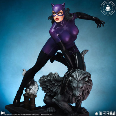 Catwoman (Purple Edition) - LIMITED EDITION: 150 (Variant - Sixth Scale) – Tweeterhead – ActionFigure Brasil — iluminação de estúdio