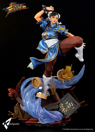 Chun Li - The Strongest Woman in The World - LIMITED EDITION: 450 – Kinetiquettes – ActionFigure Brasil — com base expositora