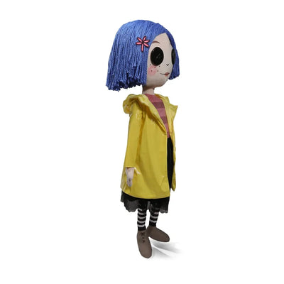 Coraline with Button Eyes Life-Size Plush – Kidrobot – ActionFigure Brasil — iluminação de estúdio