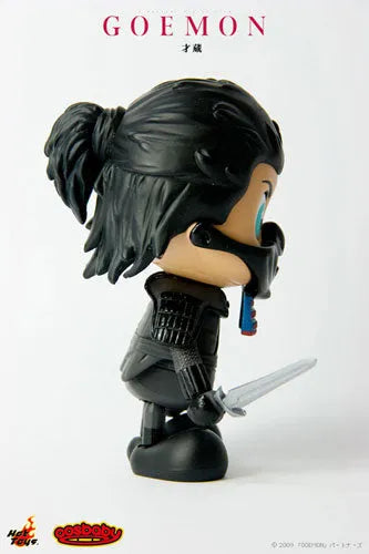 CosBaby GOEMON Set 2 "Yuujou" (Friendship) Goemon (Armor) & Saizouㅤ – Hot Toys – ActionFigureBrasil — com base expositora