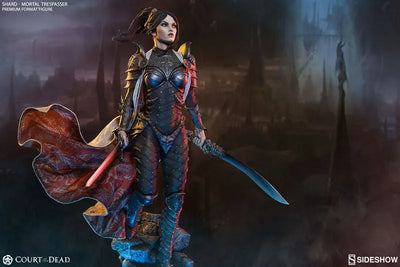 Court of the Dead - Premium Format Figure: Shard/Mortal Trespasserㅤ – Sideshow Collectibles – ActionFigure Brasil — ângulo diferente