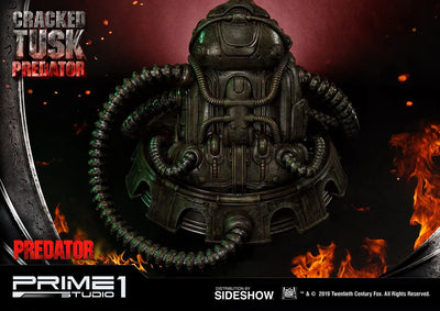 Cracked Tusk Predator - LIMITED EDITION: 300 (Exclusive) – Prime 1 Studio – ActionFigure Brasil — ambientada