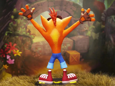 Crash Bandicoot - Crash Bandicoot 9 Inch PVC Statueㅤ – First 4 Figures – ActionFigureBrasil — detalhe do produto