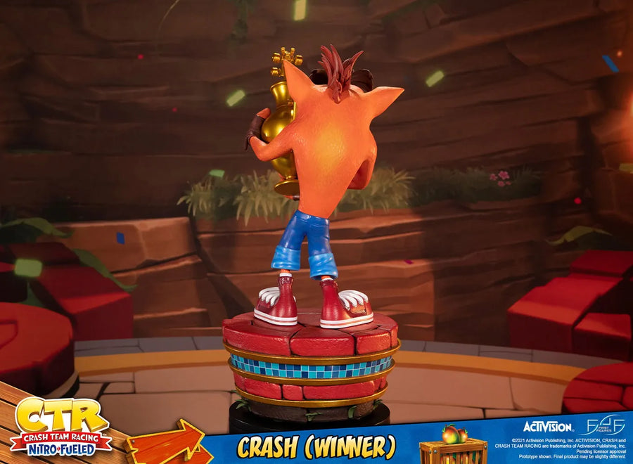 Crash (Winner) (Standard Edition) - LIMITED EDITION – First 4 Figures – ActionFigure Brasil