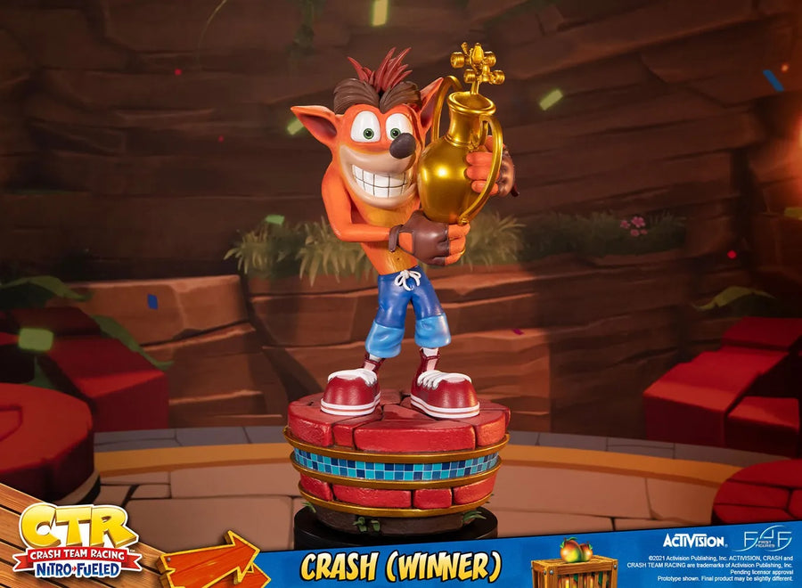 Crash (Winner) (Standard Edition) - LIMITED EDITION – First 4 Figures – ActionFigure Brasil