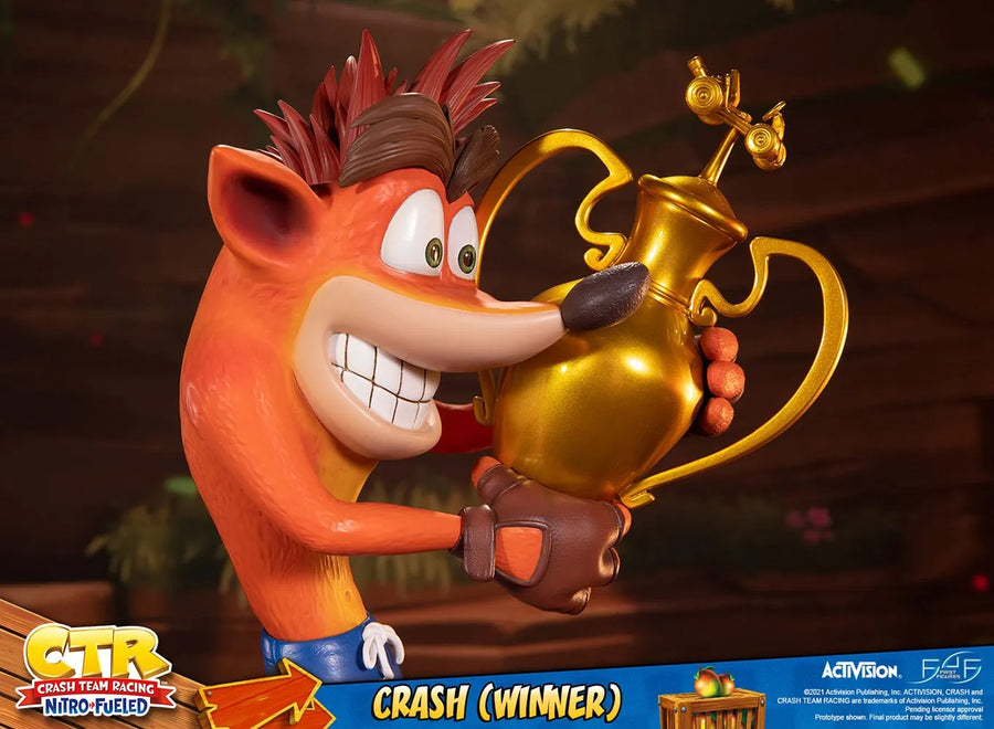 Crash (Winner) (Standard Edition) - LIMITED EDITION – First 4 Figures – ActionFigure Brasil