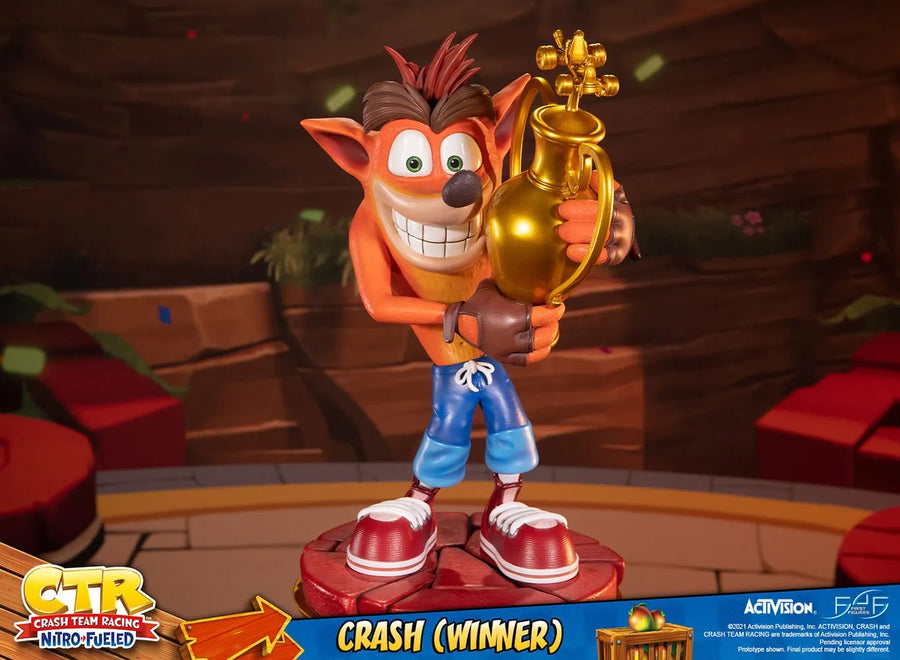 Crash (Winner) (Standard Edition) - LIMITED EDITION – First 4 Figures – ActionFigure Brasil