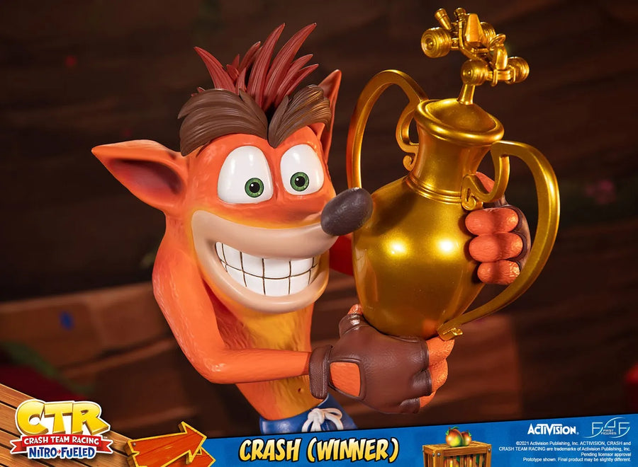 Crash (Winner) (Standard Edition) - LIMITED EDITION – First 4 Figures – ActionFigure Brasil