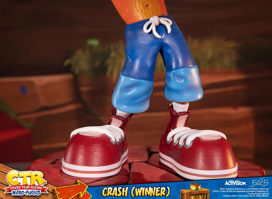 Crash (Winner) (Standard Edition) - LIMITED EDITION – First 4 Figures – ActionFigure Brasil