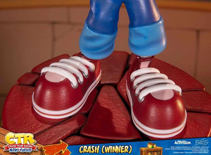 Crash (Winner) (Standard Edition) - LIMITED EDITION – First 4 Figures – ActionFigure Brasil