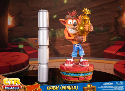Crash (Winner) (Standard Edition) - LIMITED EDITION – First 4 Figures – ActionFigure Brasil — ambientada