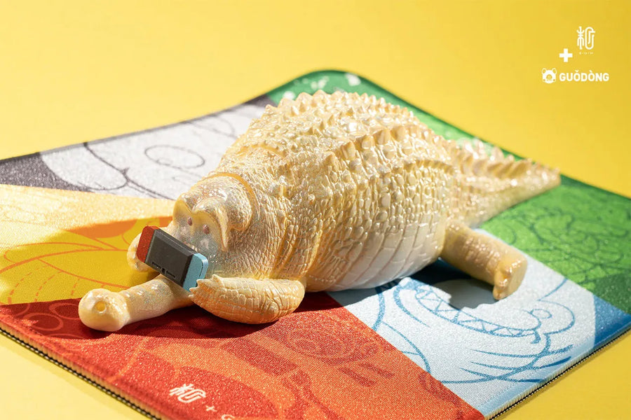 Crawling Crocodile (Pineapple) (Yellow) – Manas SUM – ActionFigure Brasil