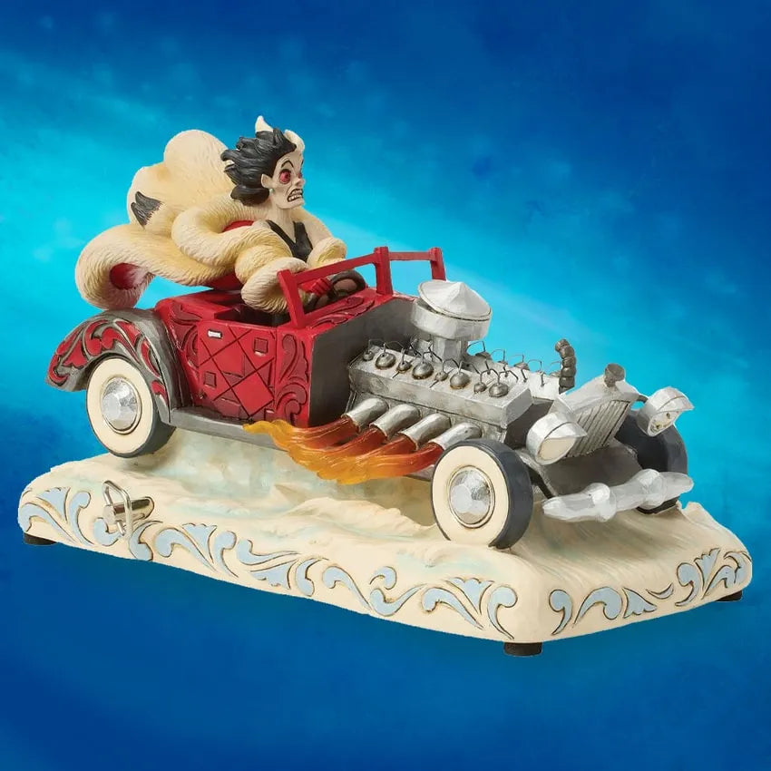 Cruella in Car Scene – Enesco, LLC – ActionFigure Brasil