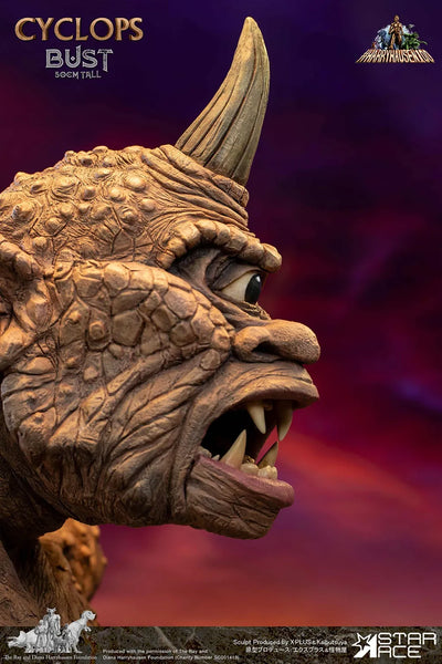 Cyclops – Star Ace Toys Ltd. – ActionFigure Brasil — ângulo diferente