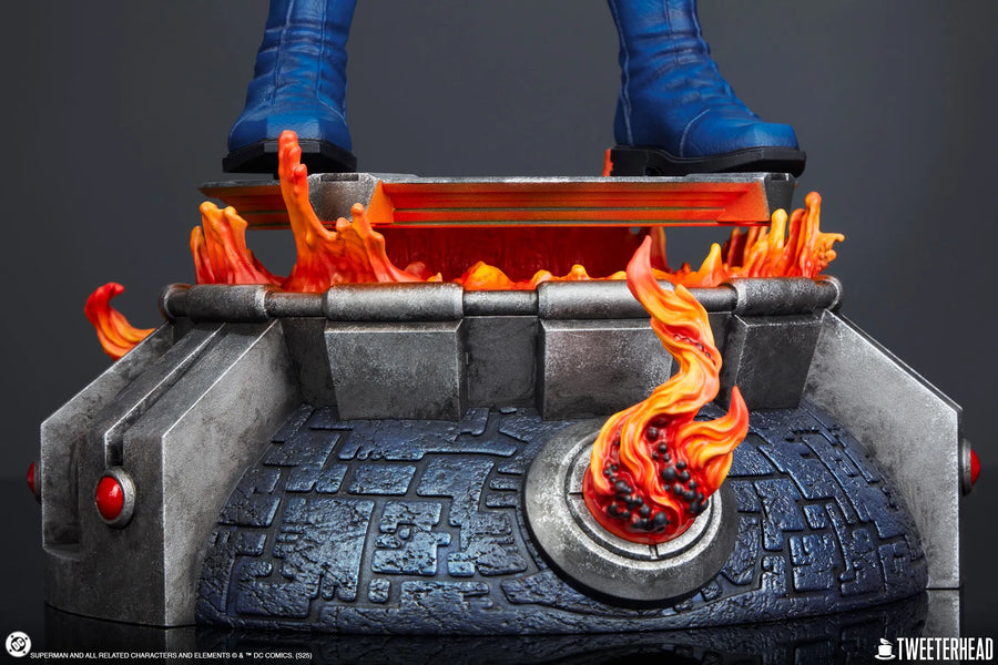 Darkseid - LIMITED EDITION: TBD – Tweeterhead – ActionFigure Brasil