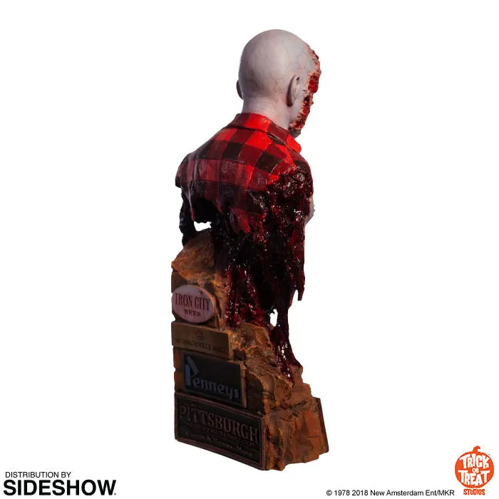 Dawn of the Dead Airport Zombie – Trick or Treat Studios – ActionFigure Brasil