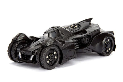 "DC Comics" 1/24 Diecast Vehicle Batmobile & Batman [Game "Batman: Arkam Knight"]ㅤ – Jada Toys – ActionFigure Brasil — ângulo diferente