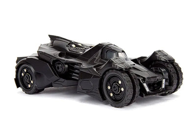 "DC Comics" 1/24 Diecast Vehicle Batmobile & Batman [Game "Batman: Arkam Knight"]ㅤ – Jada Toys – ActionFigure Brasil — ambientada
