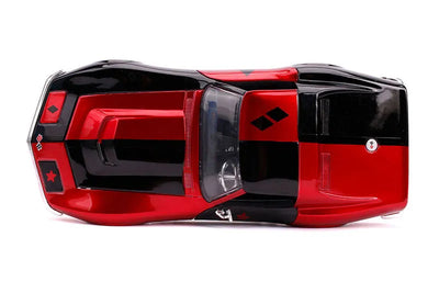 "DC Comics" 1/24 Diecast Vehicle Chevrolet, Corvette Stingray (1969 Model) & Harley Quinn [Comic]ㅤ – Jada Toys – ActionFigure Brasil — ambientada