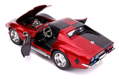 "DC Comics" 1/24 Diecast Vehicle Chevrolet, Corvette Stingray (1969 Model) & Harley Quinn [Comic]ㅤ – Jada Toys – ActionFigure Brasil — close