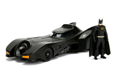 "DC Comics" 1/24 Scale, Diecast Vehicle Batmobile & Batman [Movie "Batman"]ㅤ – Jada Toys – ActionFigure Brasil
