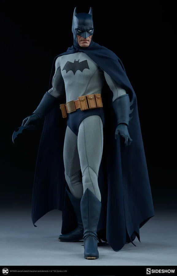 DC Comics - 1/6 Scale Figure: SideShow Sixth Scale Batman (Version 2)(Provisional Pre-order)ㅤ – Sideshow Collectibles – ActionFigure Brasil
