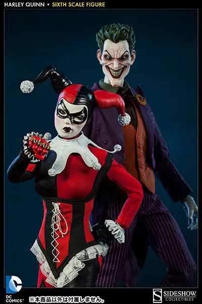 DC Comics 1/6 Scale Figure SideShow Sixth Scale - Harley Quinnㅤ – Sideshow Collectibles – ActionFigureBrasil — com base expositora