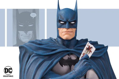 "DC Comics" DC Mini Statue "Designer Series" Batman By Brian Bolland(Provisional Pre-order)ㅤ – DC Collectibles – ActionFigure Brasil