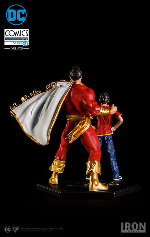 DC Comics - Shazam & Billy Batson 1/10 Art Scale Statueㅤ – IRON STUDIOS/豆魚雷 – ActionFigure Brasil