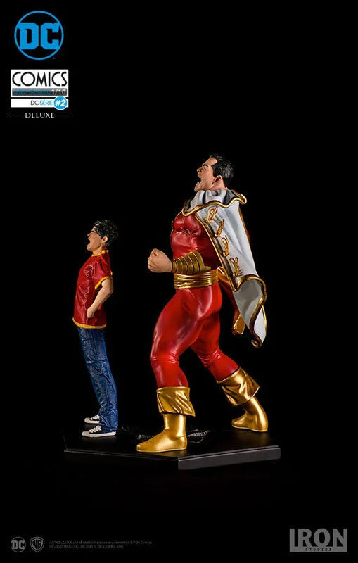 DC Comics - Shazam & Billy Batson 1/10 Art Scale Statueㅤ – IRON STUDIOS/豆魚雷 – ActionFigure Brasil