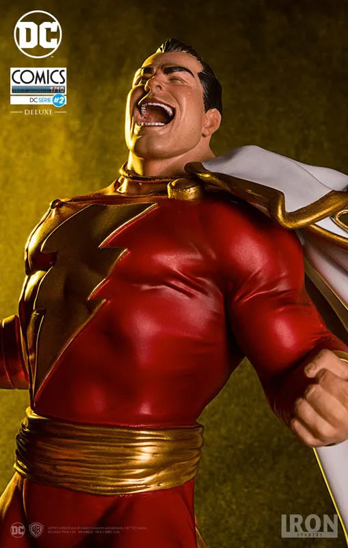 DC Comics - Shazam & Billy Batson 1/10 Art Scale Statueㅤ – IRON STUDIOS/豆魚雷 – ActionFigure Brasil