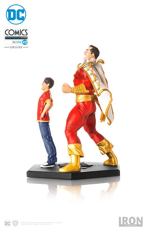 DC Comics - Shazam & Billy Batson 1/10 Art Scale Statueㅤ – IRON STUDIOS/豆魚雷 – ActionFigure Brasil