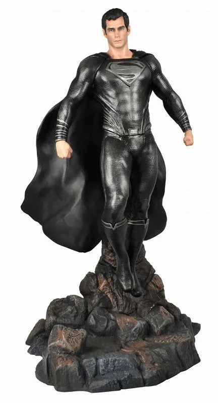 DC Gallery / MAN OF STEEL: Krypton Superman PVC Statueㅤ – Diamond Select Toys – ActionFigureBrasil