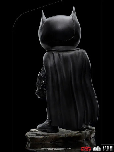 "DC" Iron Studios Mini Statue "Minico" Batman [Movie "THE BATMAN"]ㅤ – Iron Studios – ActionFigure Brasil — embalagem