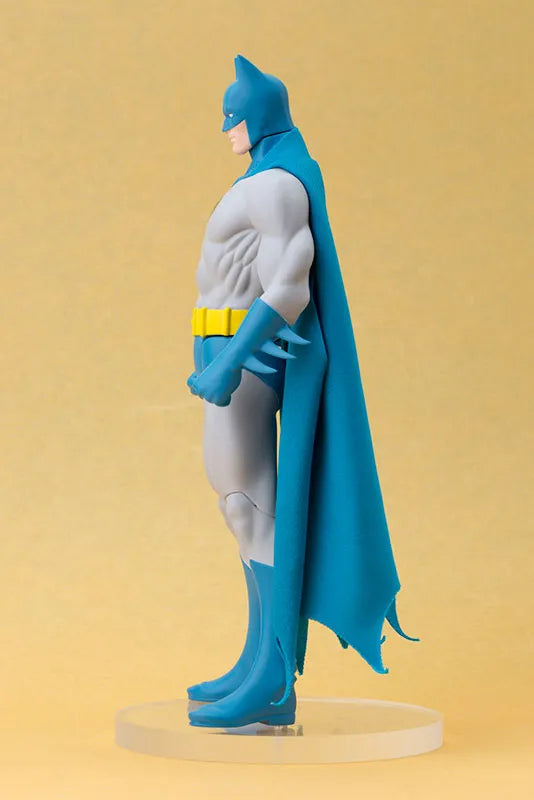 DC Universe - Batman - ARTFX+ - Super Powers Classics - 1/10 (Kotobukiya)ㅤ – Kotobukiya – ActionFigureBrasil